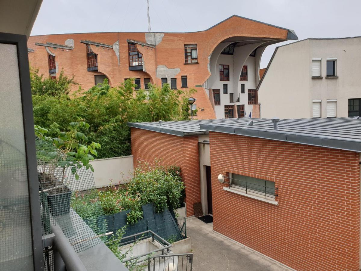 Spacieux Et Calme, Style Parisien, Toutes Commodites, Ideal Pour Un Sejour Authentique Saint-Denis  Exteriör bild